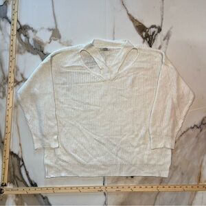 Light Cream V-Neck Knit Top - Women